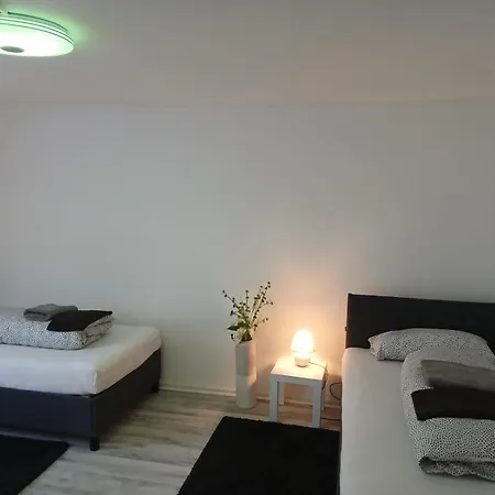 Ferien Und Monteurwohnung In Apartment *