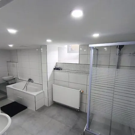 Ferien Und Monteurwohnung In Lägenhet *