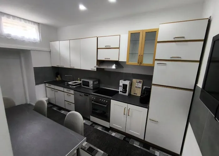 Ferien Und Monteurwohnung In Apartamento